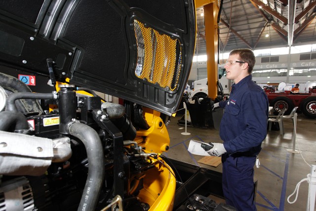 Repairing Heavy Duty Vehicles